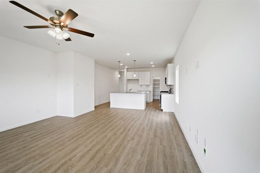Spacious, unfurnished interior of a new home in Colony at Pinehurst, Pinehurst (Image 26).