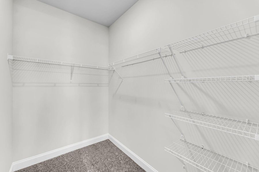Spacious, unfurnished interior of a new home in , Summerville (Image 27).