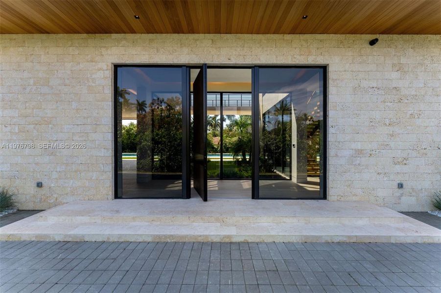 Exterior details and patio area of a home in , Miami (Image 17).