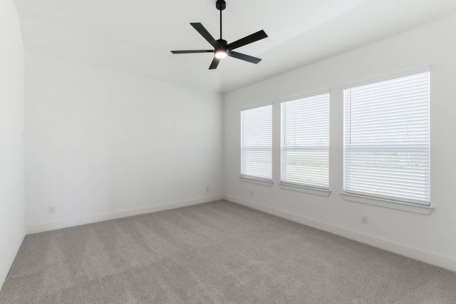 Representative unfurnished interior of a home built from the Malibu by Chesmar Homes in Sienna Lakes, San Antonio (Image 11).