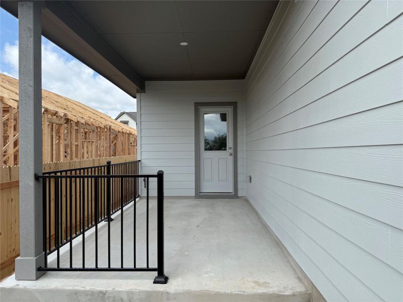 Exterior details and patio area of a home in Sage Hollow, Kyle (Image 17).