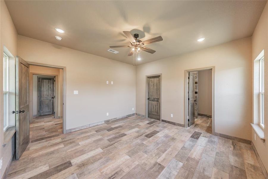 Spacious, unfurnished interior of a new home in , Bridgeport (Image 28). Spacious, unfurnished interior of a new home in , Bridgeport (Image 28).