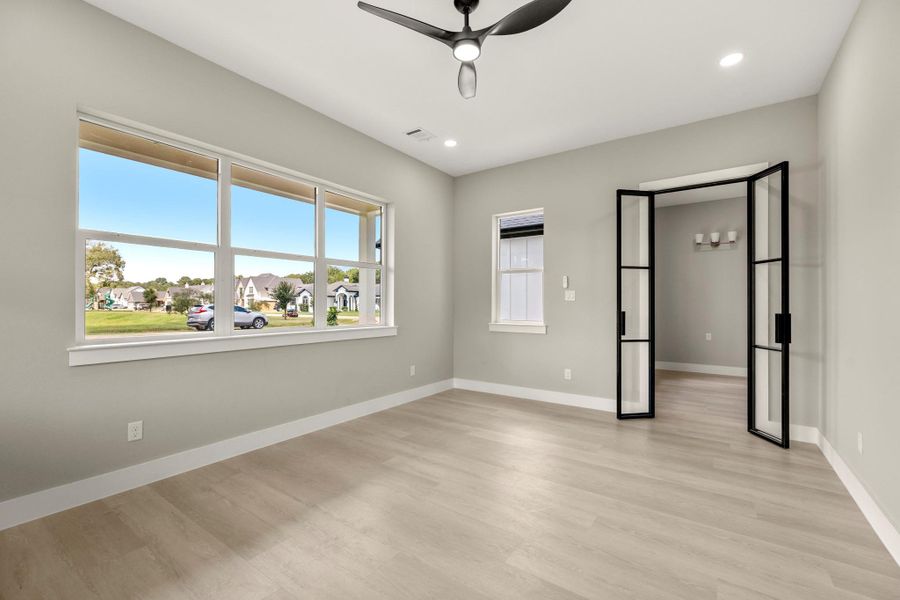 Spacious, unfurnished interior of a new home in , Tomball (Image 22). Spacious, unfurnished interior of a new home in , Tomball (Image 22).