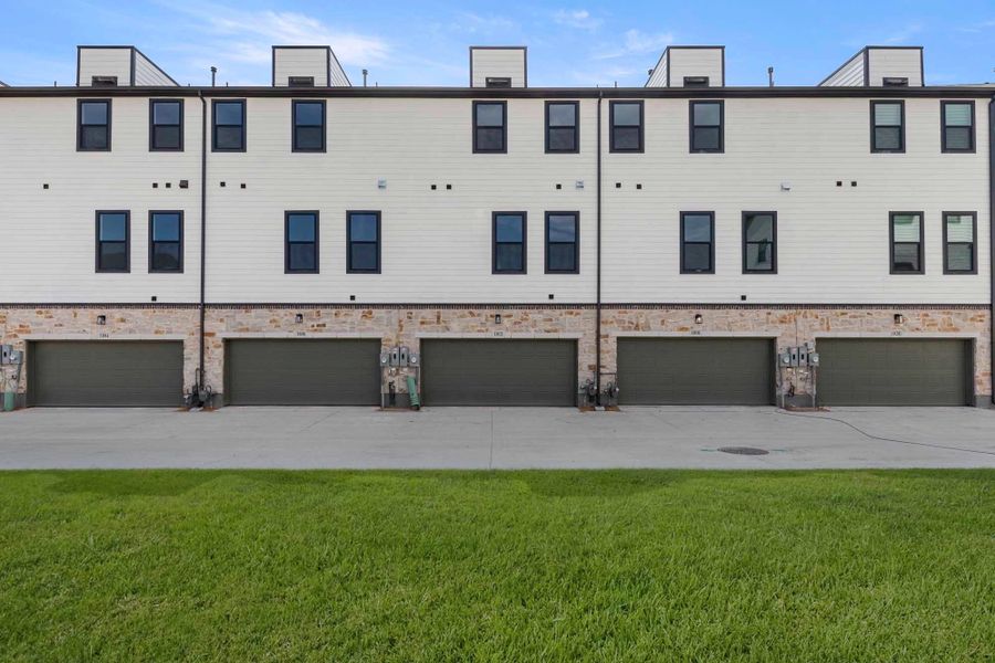 Rear Exterior Design