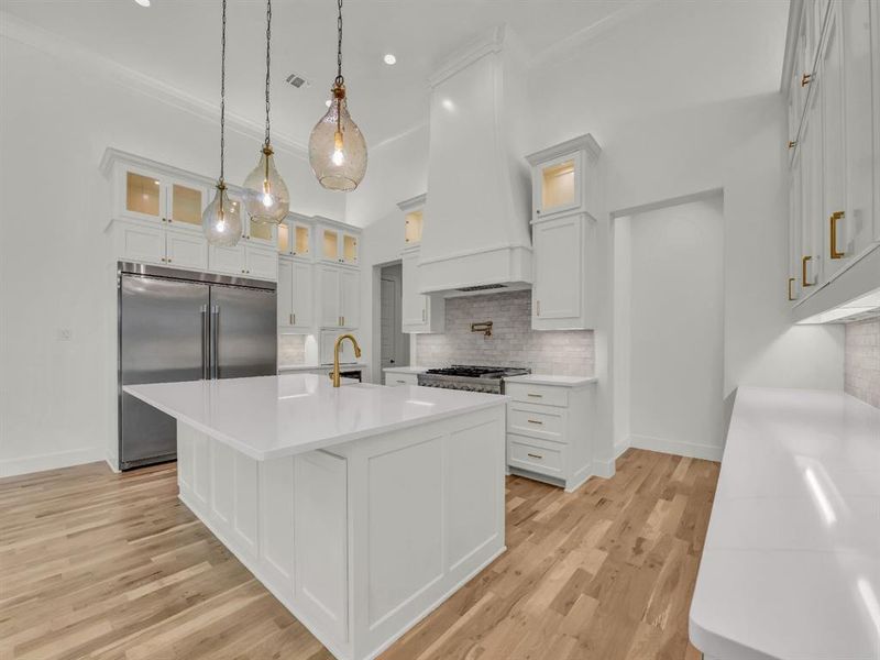 Furnished interior view inside a new home in , Weatherford (Image 7).