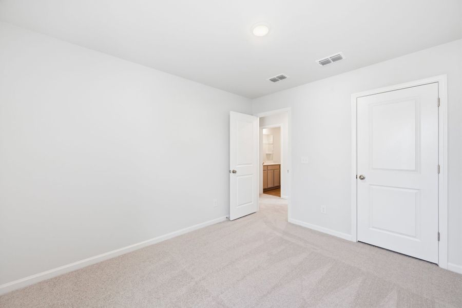 Spacious, unfurnished interior of a new home in Grand Arbor, Blythewood (Image 21).