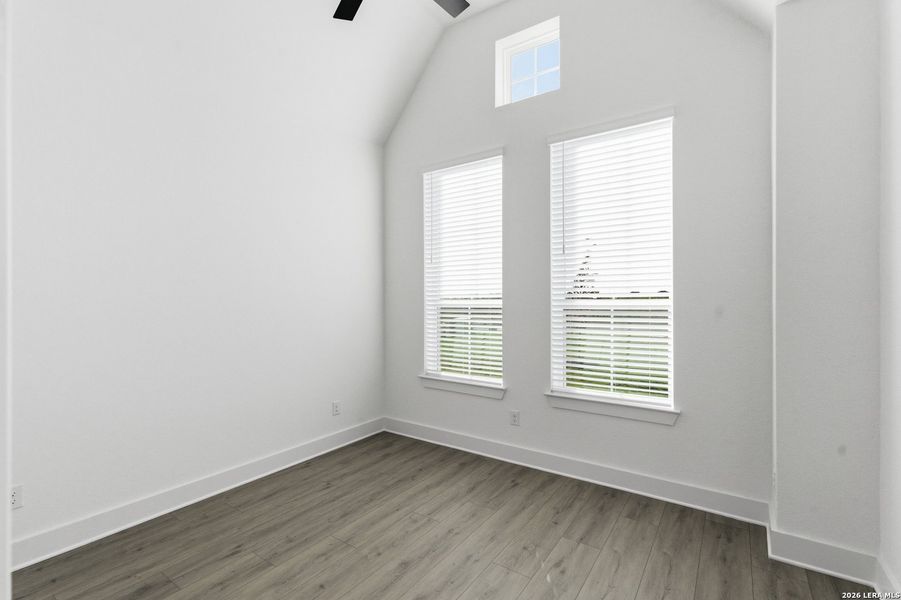 Spacious, unfurnished interior of a new home in Sienna Lakes, San Antonio (Image 20). Spacious, unfurnished interior of a new home in Sienna Lakes, San Antonio (Image 20).