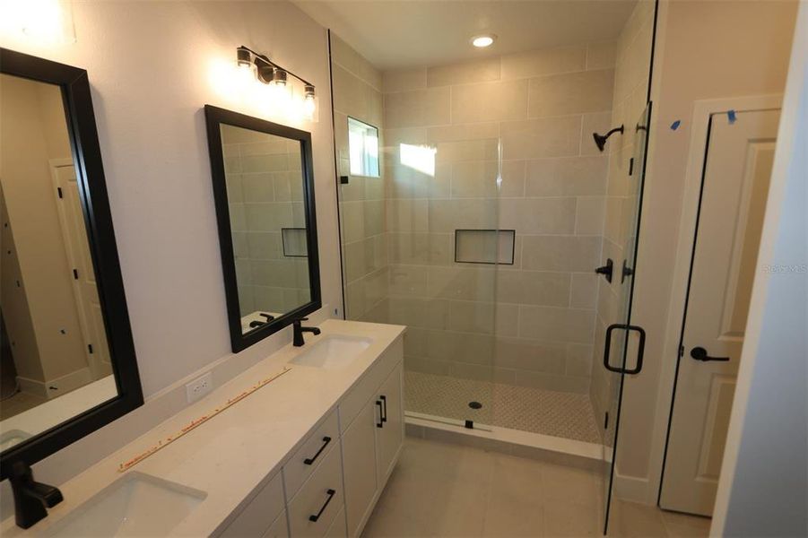 Furnished interior view inside a new home in Emerald Landing at Waterside at Lakewood Ranch – Cottage Series, Sarasota (Image 5).