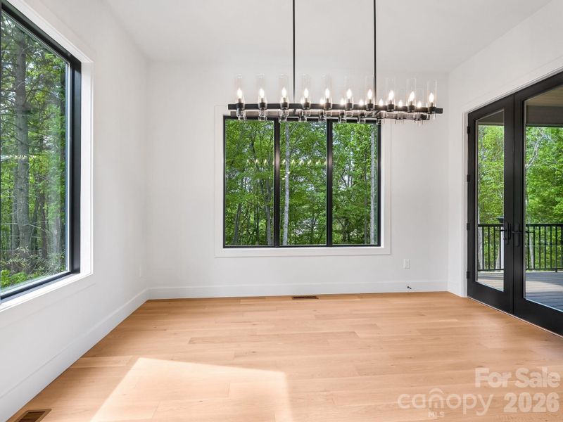 Spacious, unfurnished interior of a new home in , Fairview (Image 38).