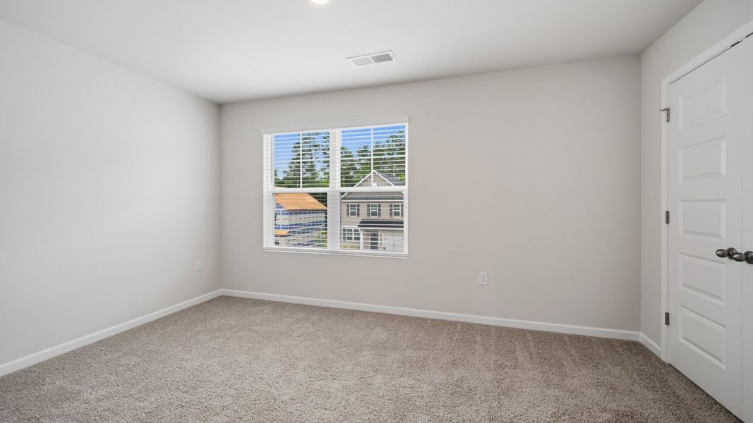 Spacious, unfurnished interior of a new home in Willowbrook, Winder (Image 17).