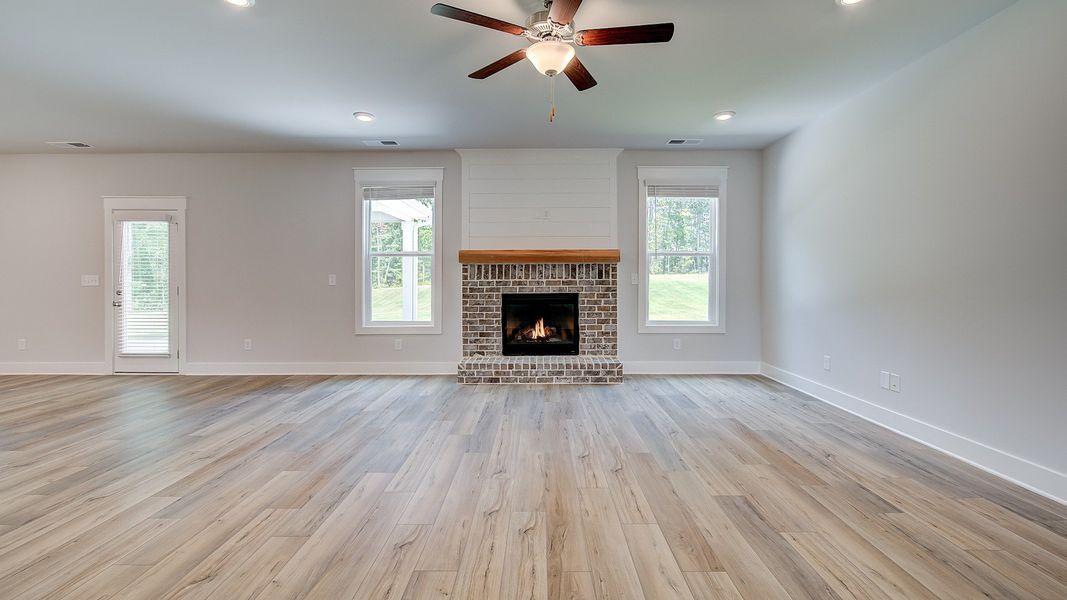 Representative furnished interior of a home built from the Margaret by DRB Homes in Saddleridge, Senoia (Image 27).