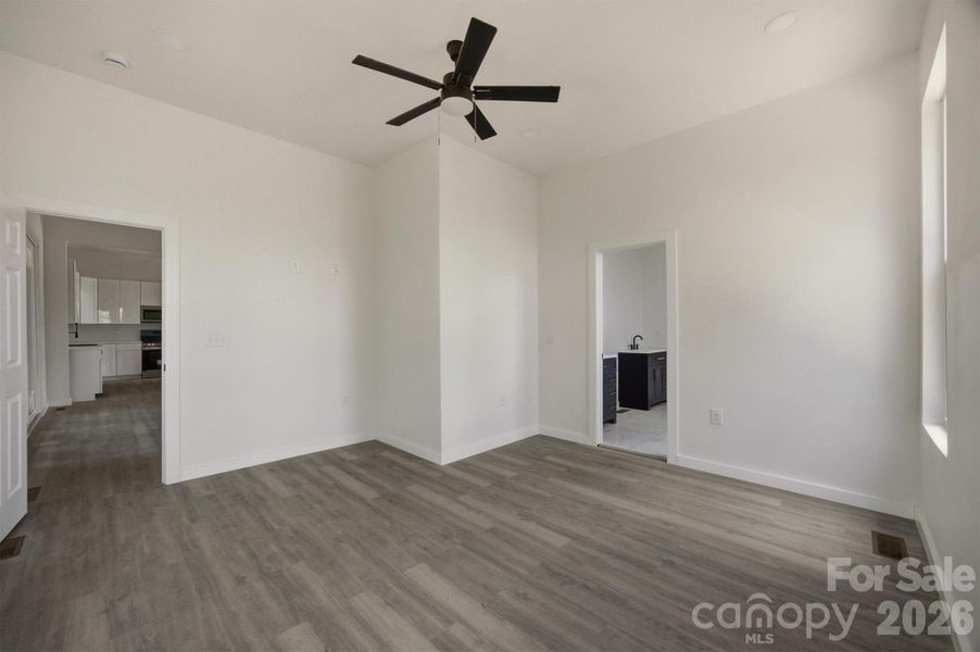 Spacious, unfurnished interior of a new home in , Morganton (Image 15).