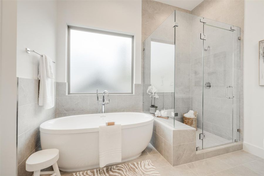 * Est Comp 6/30/26 * * PHOTO OF MODEL HOME * SELECTIONS MAY VARY * PHOTOS MAY SHOW A SIMILAR FLOOR PLAN AND/OR UPGRADED/ALTERNATIVE FINISHES * Please use these photos as a guide ONLY *