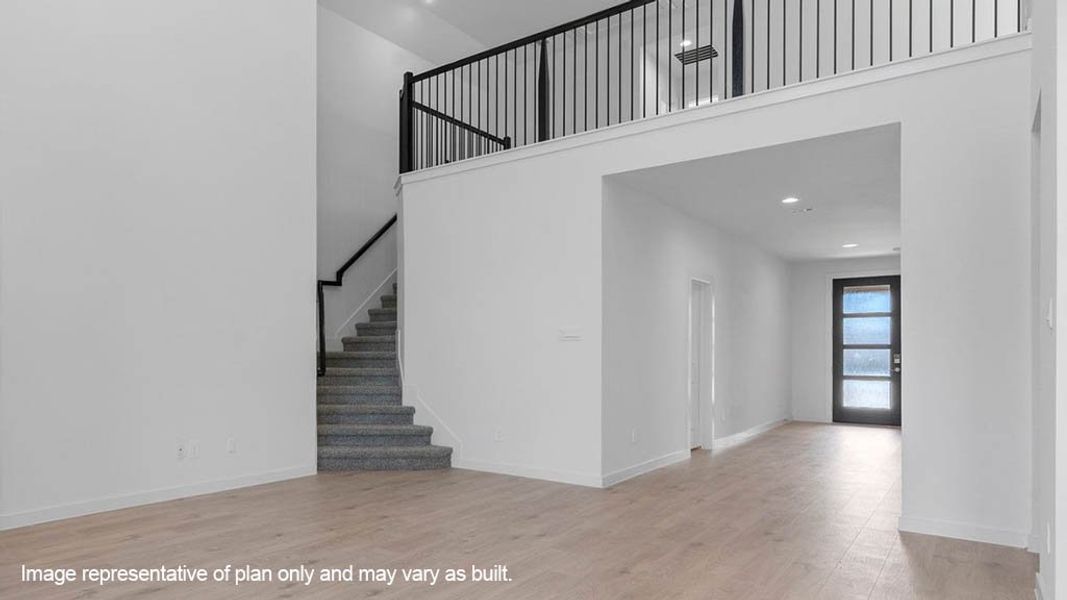 Spacious, unfurnished interior of a new home in Westland Ranch 60' Homesites, League City (Image 17).