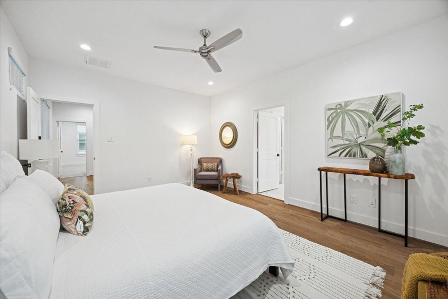 Furnished interior view inside a new home in , Houston (Image 21). Furnished interior view inside a new home in , Houston (Image 21).