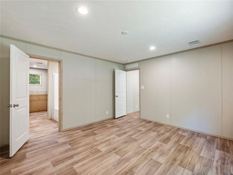 Spacious, unfurnished interior of a new home in , Maysville (Image 18). Spacious, unfurnished interior of a new home in , Maysville (Image 18).
