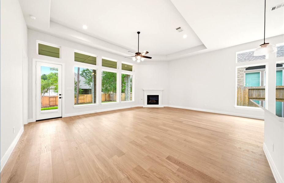 Spacious, unfurnished interior of a new home in Bridgeland 50′, Cypress (Image 29). Spacious, unfurnished interior of a new home in Bridgeland 50′, Cypress (Image 29).