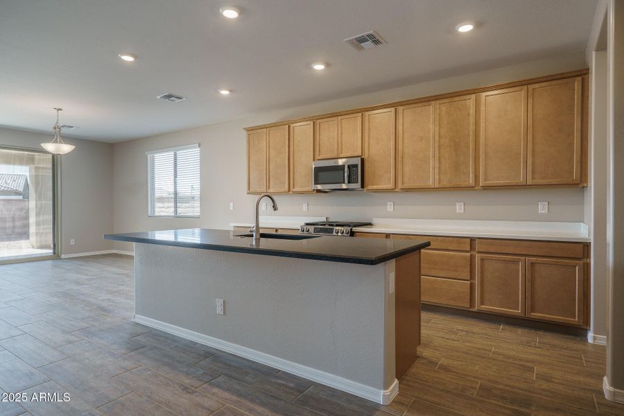 2) KITCHEN 2) KITCHEN