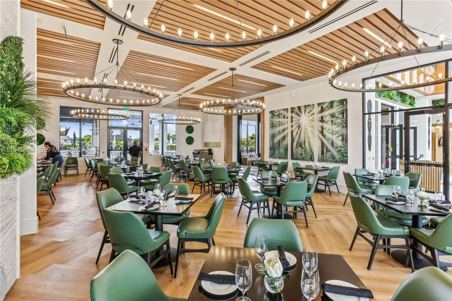 Clubhouse Restaurant