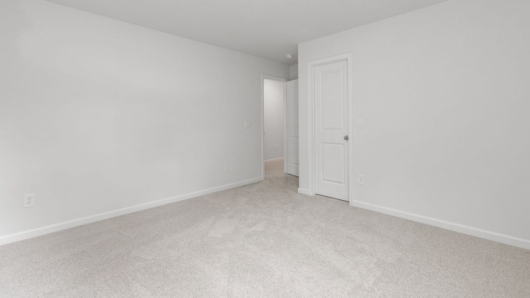 Spacious, unfurnished interior of a new home in Middleton, Greensboro (Image 26).