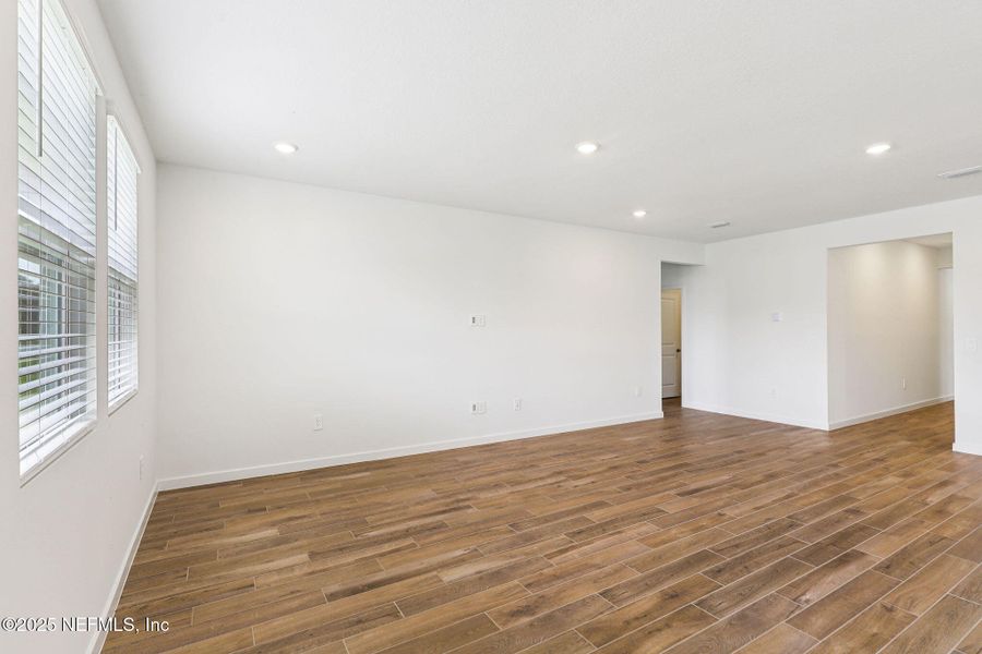 Spacious, unfurnished interior of a new home in Lakes at Bella Lago - Signature Series, Green Cove Springs (Image 16).