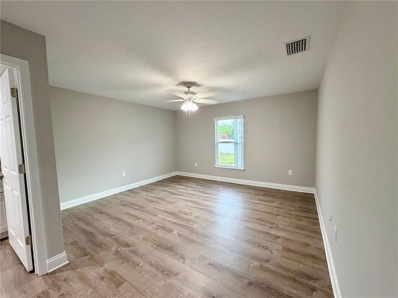 Spacious, unfurnished interior of a new home in , Babson Park (Image 16).