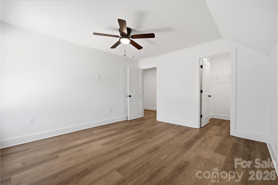 Spacious, unfurnished interior of a new home in , York (Image 24).