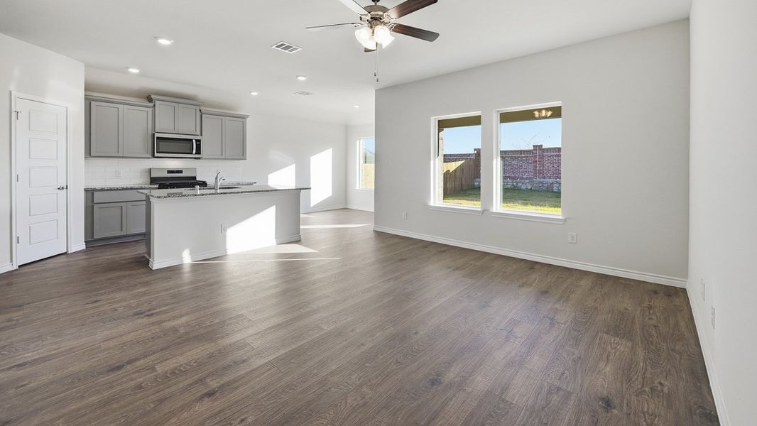 Spacious, unfurnished interior of a new home in Elevon, Lavon (Image 20). Spacious, unfurnished interior of a new home in Elevon, Lavon (Image 20).
