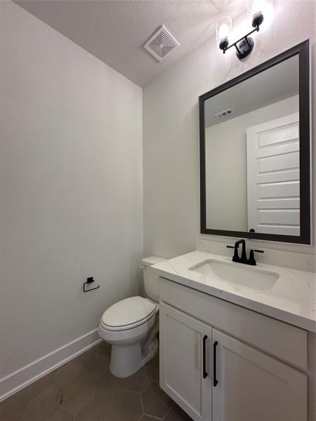 Furnished interior view inside a new home in Cross Creek West, Fulshear (Image 10).