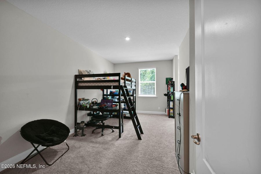 Furnished interior view inside a new home in , Middleburg (Image 6).