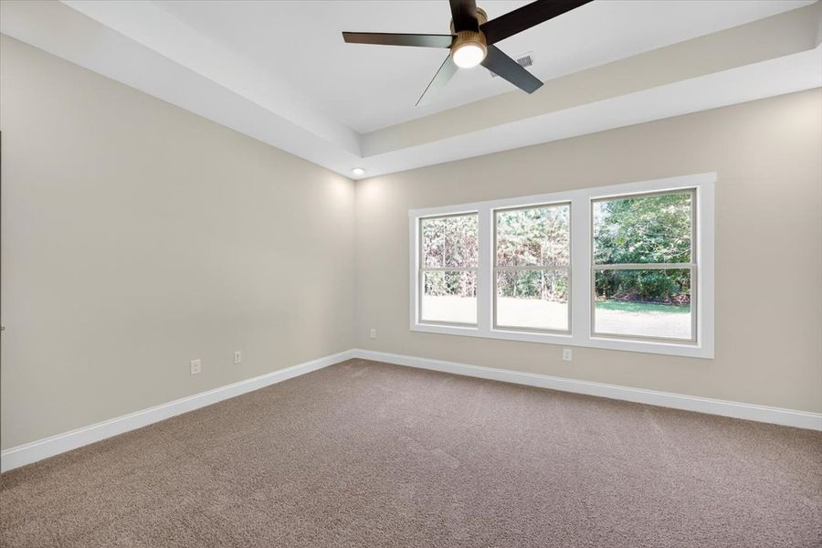 Spacious, unfurnished interior of a new home in White Oaks, The Rock (Image 35).