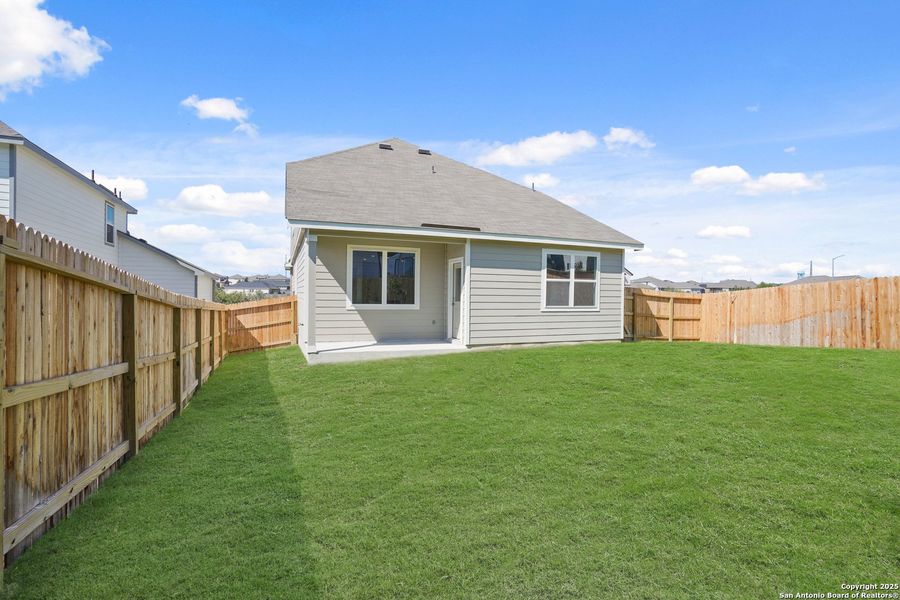 Exterior details and patio area of a home in Hunters Ranch, San Antonio (Image 4). Exterior details and patio area of a home in Hunters Ranch, San Antonio (Image 4).