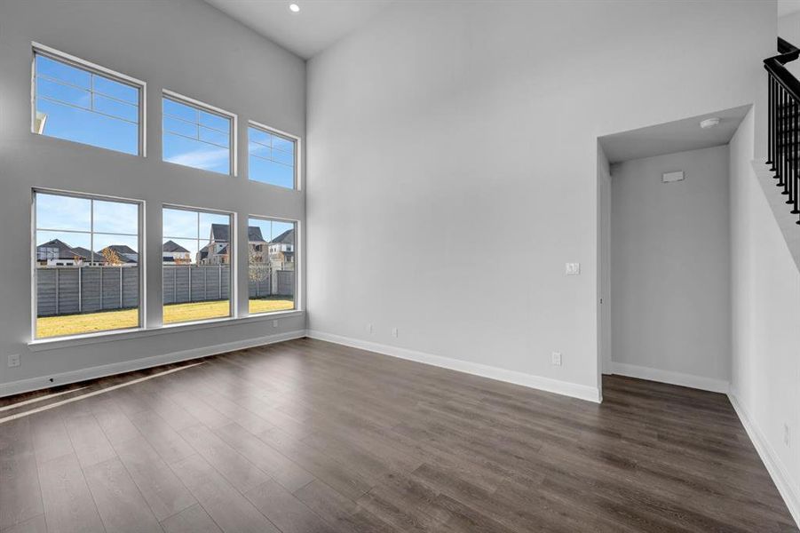 Spacious, unfurnished interior of a new home in Treeline, Justin (Image 21).