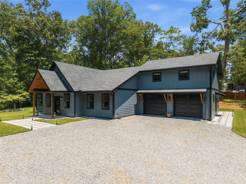 Front exterior of a new home in , Ellijay, GA, highlighting curb appeal (Image 30). Front exterior of a new home in , Ellijay, GA, highlighting curb appeal (Image 30).