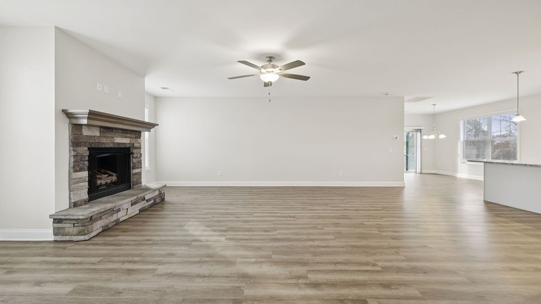 Spacious, unfurnished interior of a new home in Edgewood Estates, Piedmont (Image 15).