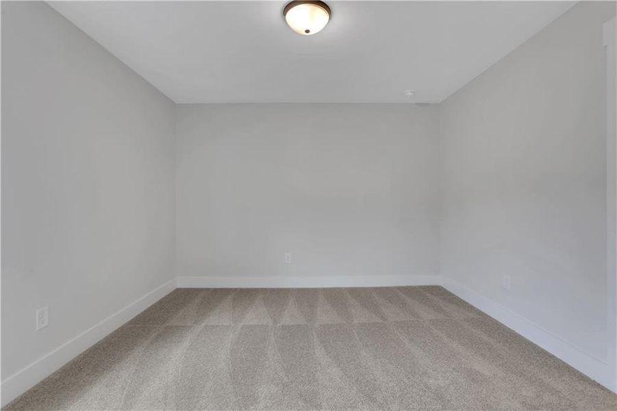 Spacious, unfurnished interior of a new home in Twin Lakes, Hoschton (Image 36).
