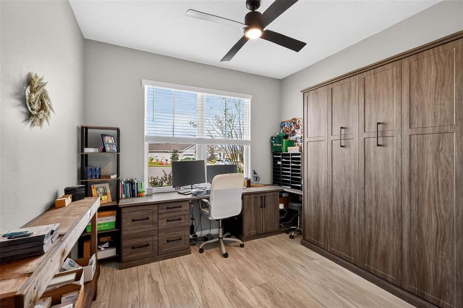 Furnished interior view inside a new home in Seasons at Spring Creek, Okahumpka (Image 16). Furnished interior view inside a new home in Seasons at Spring Creek, Okahumpka (Image 16).