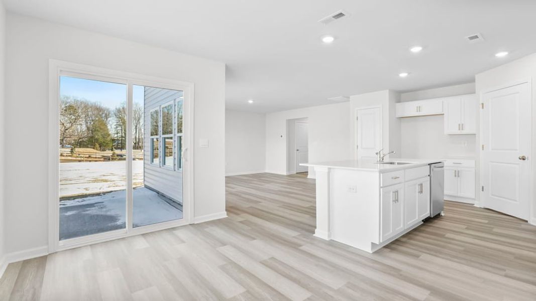 Spacious, unfurnished interior of a new home in Village Grove, Greenville (Image 23).