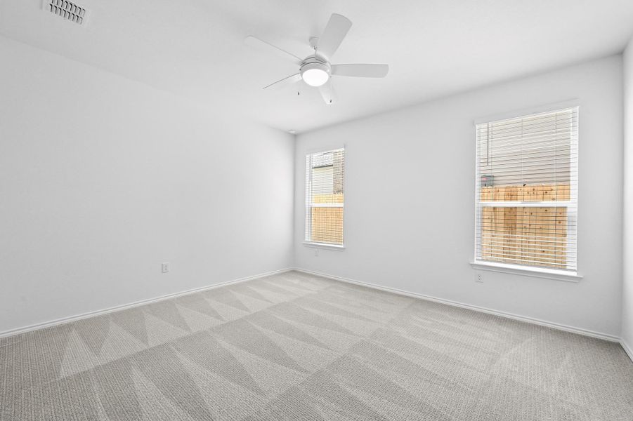 Spacious, unfurnished interior of a new home in Creekside at Estancia, Austin (Image 12).