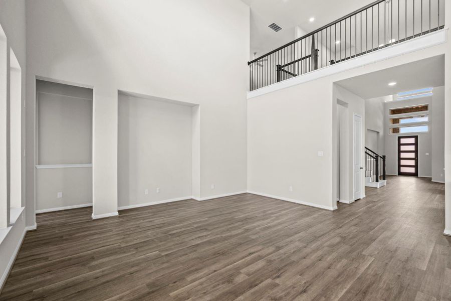 Spacious, unfurnished interior of a new home in Jubilee, Hockley (Image 30).
