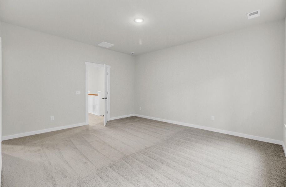 Spacious, unfurnished interior of a new home in Indigo Grove Townhomes, Johns Island (Image 22).