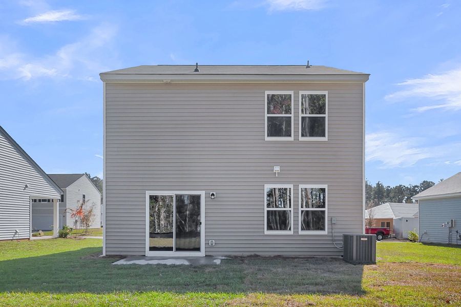 Representative exterior details of a home built from the Voyager by Starlight Homes in Watson Hill, Summerville (Image 3).