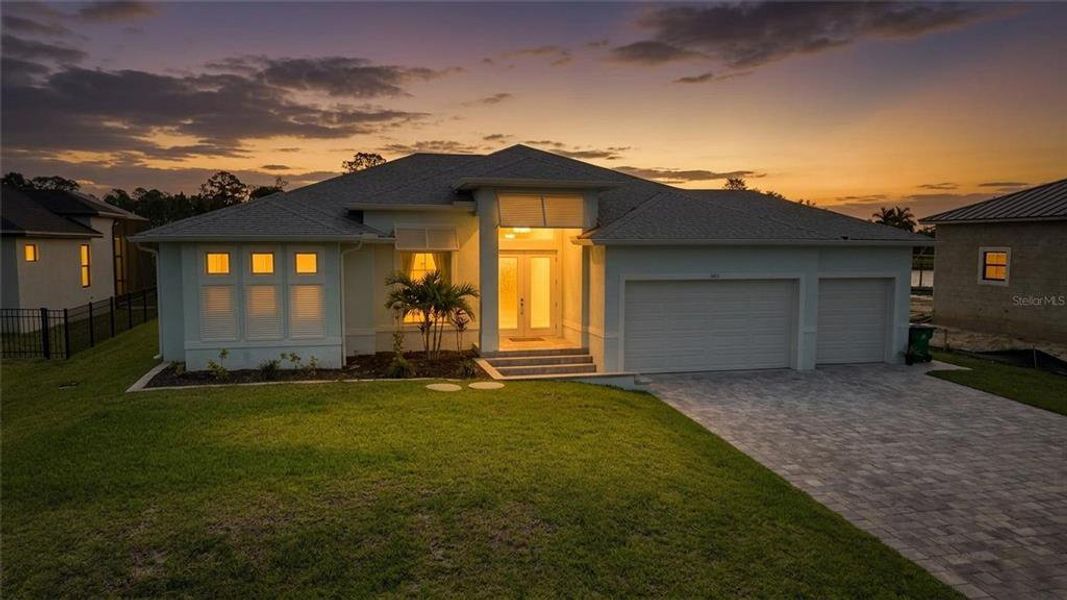 Exterior details and patio area of a home in , Port Charlotte (Image 2). Exterior details and patio area of a home in , Port Charlotte (Image 2).