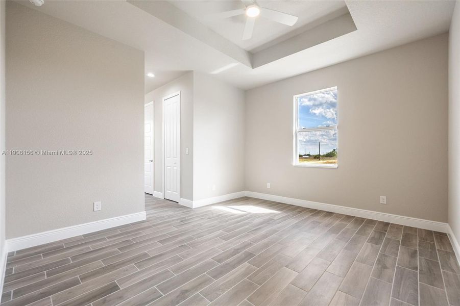 Spacious, unfurnished interior of a new home in , Labelle (Image 25).