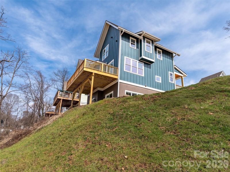 Exterior details and patio area of a home in , Asheville (Image 3).