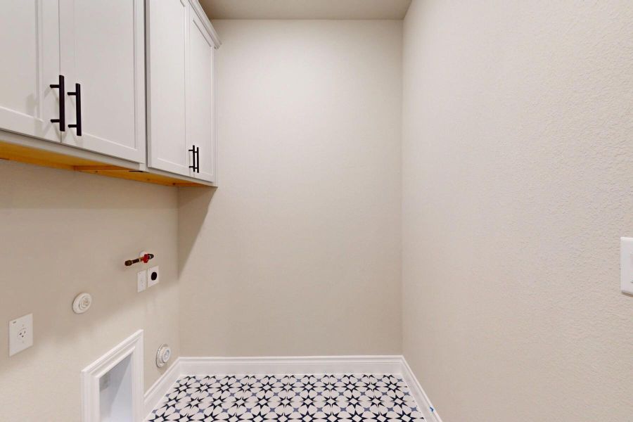 Furnished interior view inside a new home in Edgewood, Leander (Image 5). Furnished interior view inside a new home in Edgewood, Leander (Image 5).