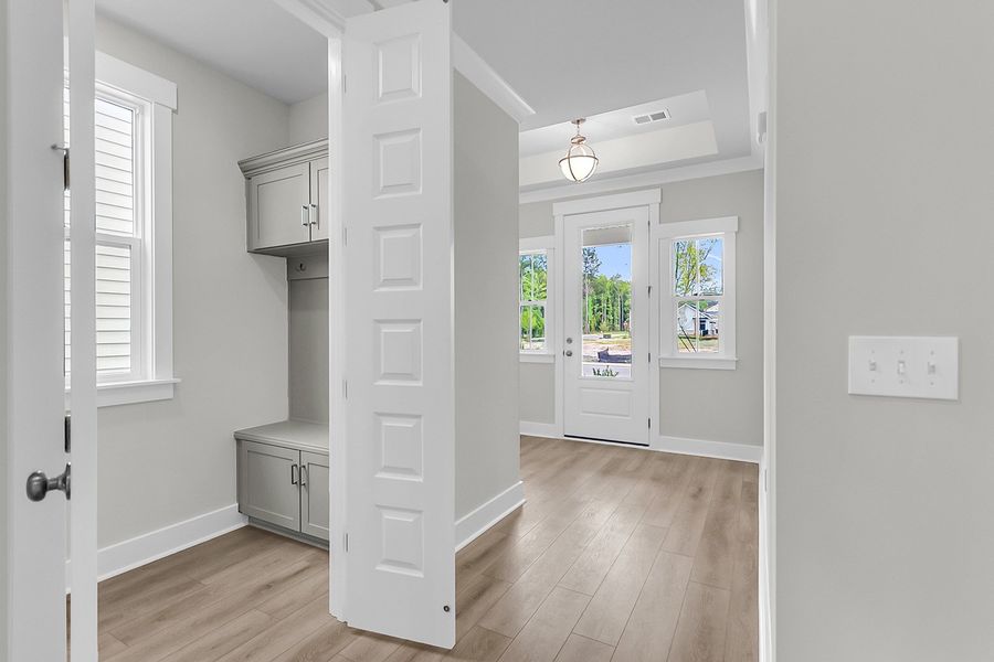 Spacious, unfurnished interior of a new home in Pineland Preserve, Summerville (Image 24).