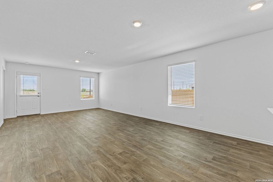 Spacious, unfurnished interior of a new home in Preserve at Medina, Von Ormy (Image 13).