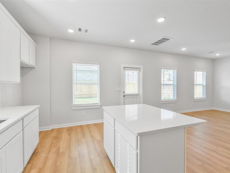 Image 37 of a home in Lakes at Black Oak.