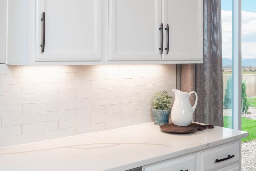 Representative interior finishes for a home built from the 2284 by KB Home in Painted Prairie, Aurora (Image 10).